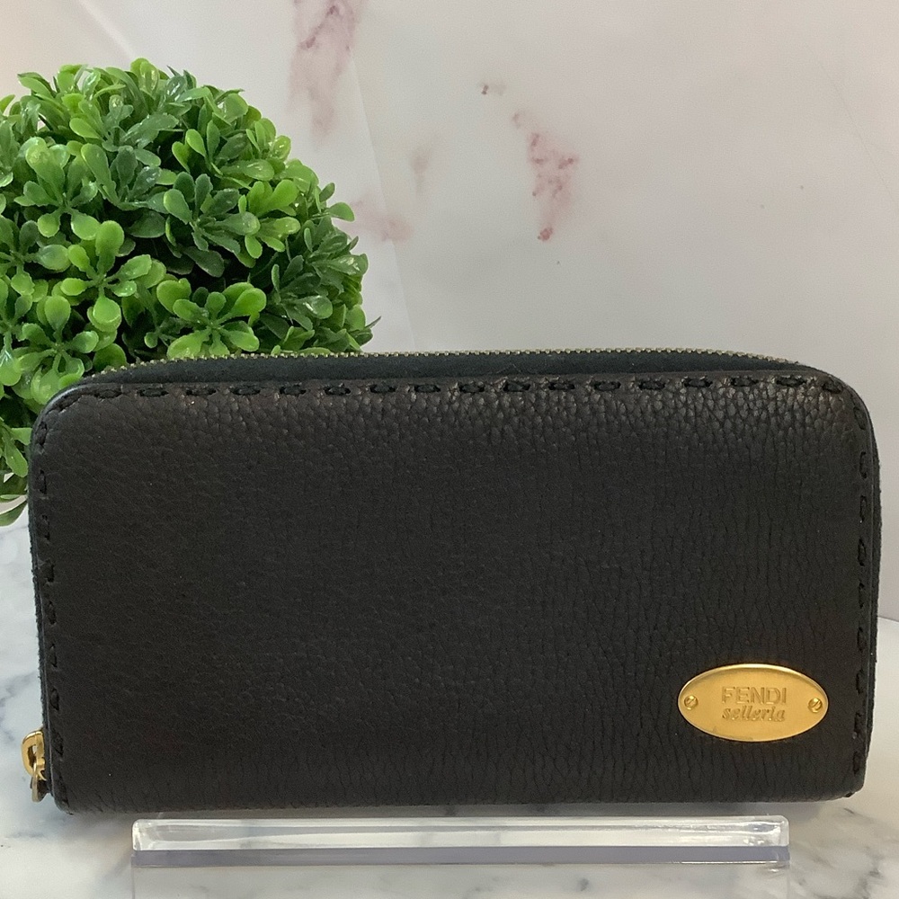 GUC Fendi Black Zip Wallet with Gold Accent